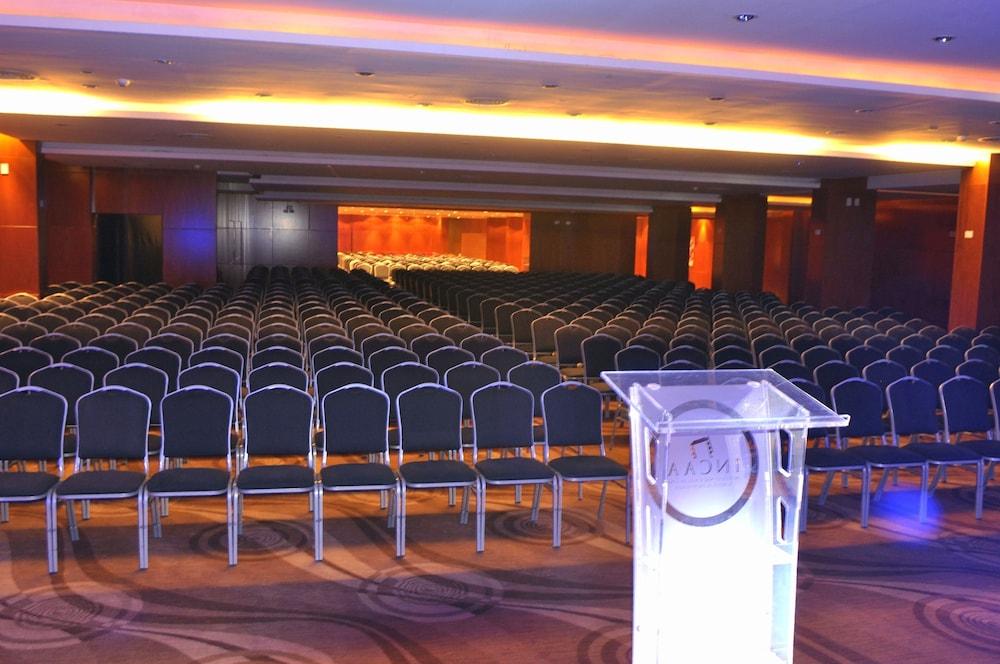 Rayentray Grand Hotel Puerto Madryn Kültér fotó