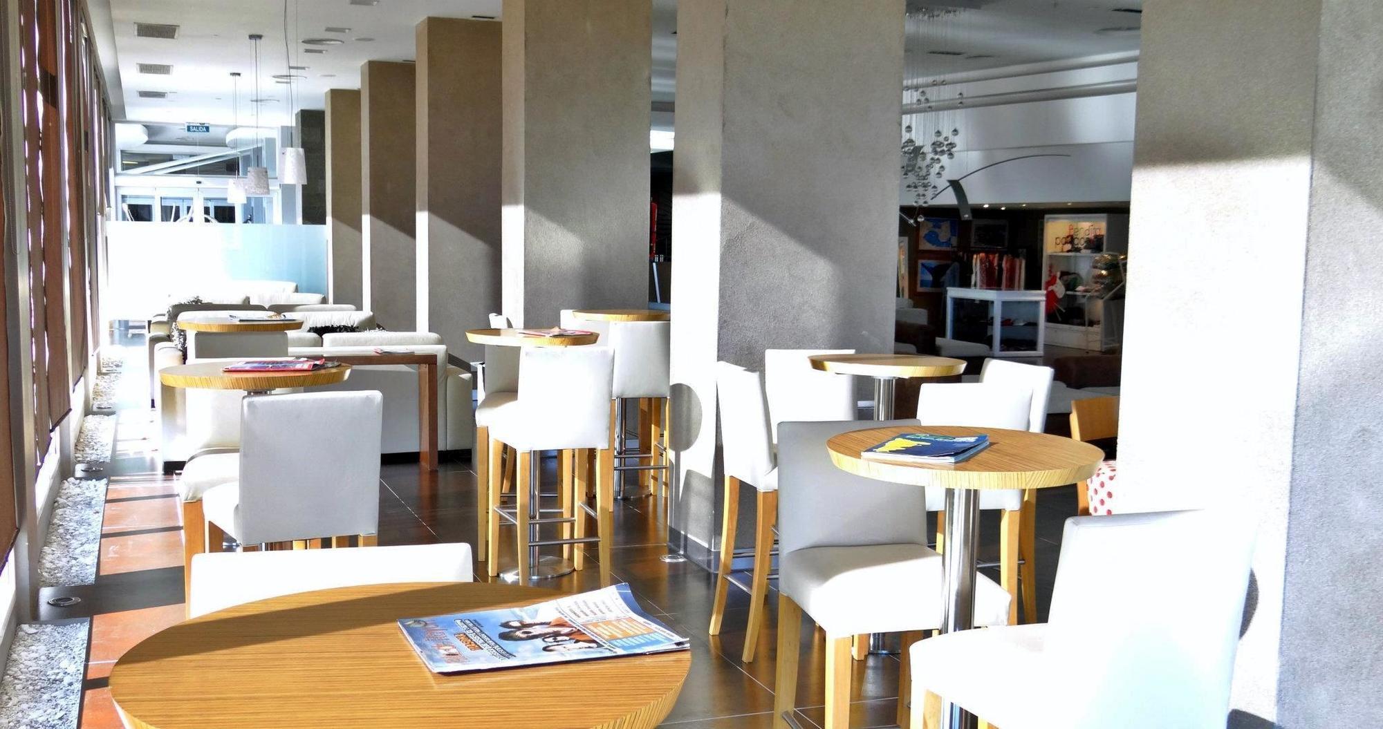 Rayentray Grand Hotel Puerto Madryn Kültér fotó